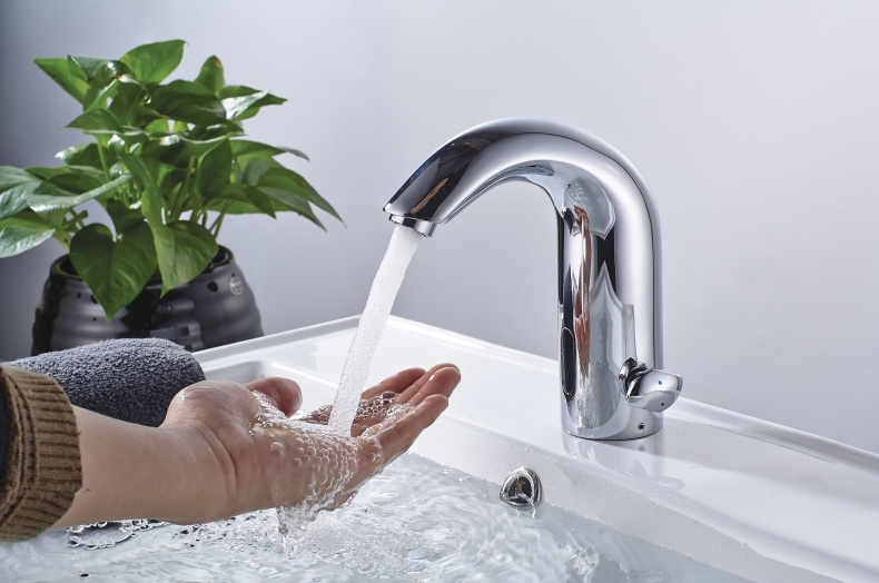 Смеситель для раковины Lemark Project хром  LM4656CE - 2