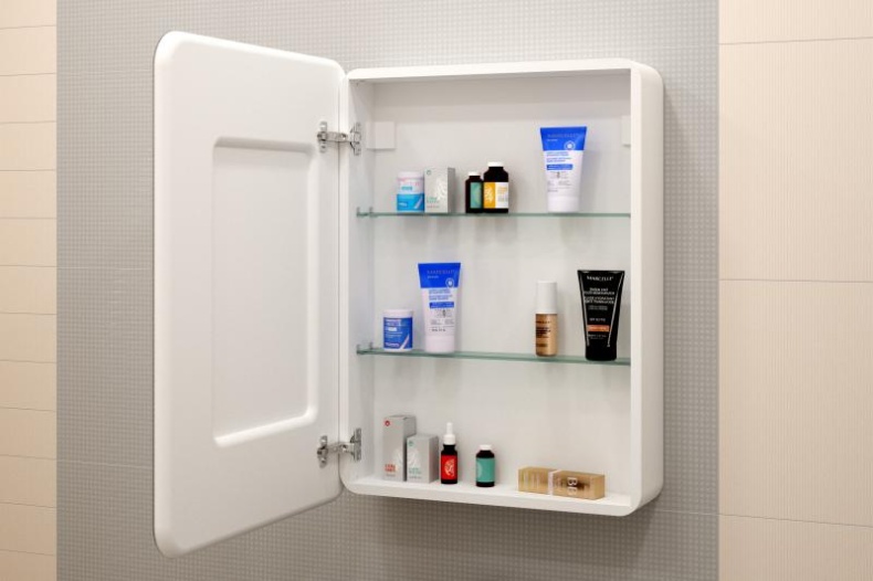 ЭЛИОТ Зеркало-шкаф 600х800, левый с розеткой LED МВК017 - 1