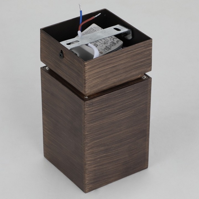 Накладной светильник Favourite Retro 2794-1U - 1