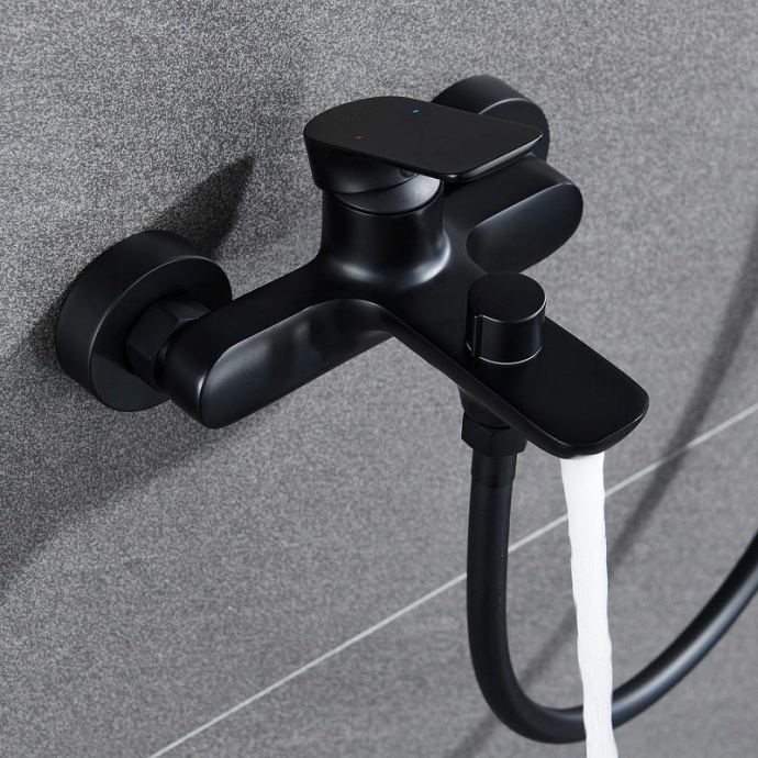 Смеситель для ванны Black&White Universell черный матовый 8303BUK - 3