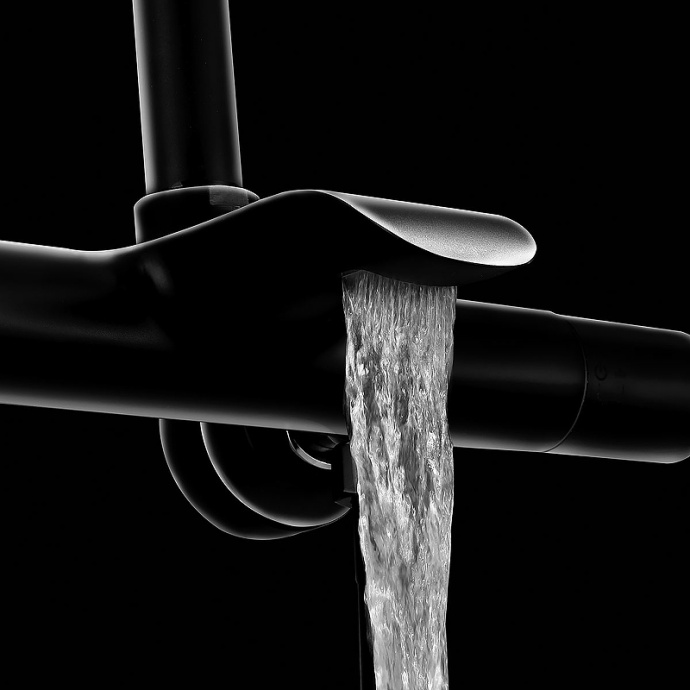 Душевая стойка Vincea Esse черный матовый VSFS-1E1TMB - 1