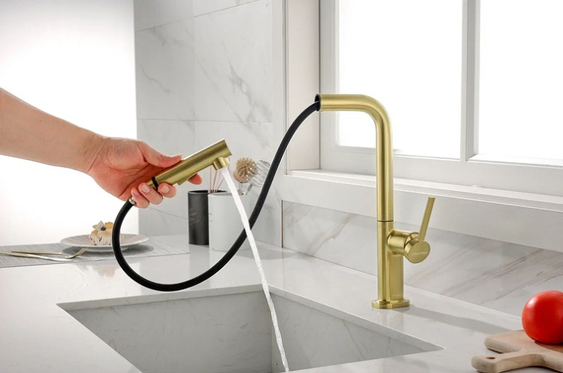 Смеситель для кухни Paulmark Neo светлое брашированное золото Ne214419-SBG - 7