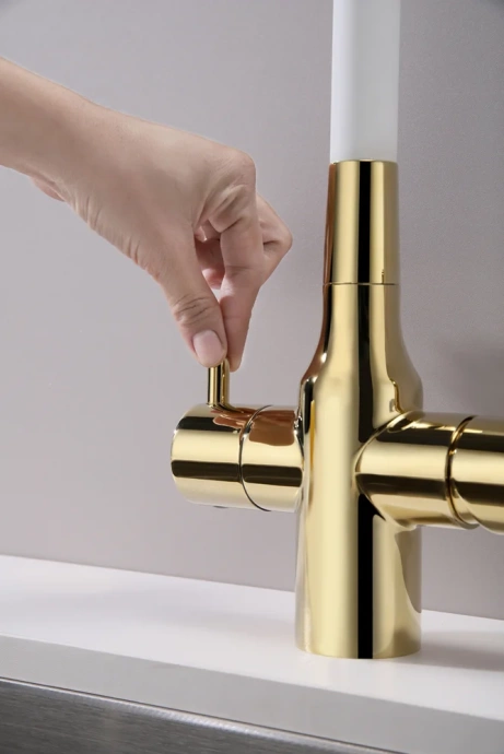 Смеситель для кухни Paulmark Salix с гибким изливом золото - белый матовый Sa213419-Gw - 7