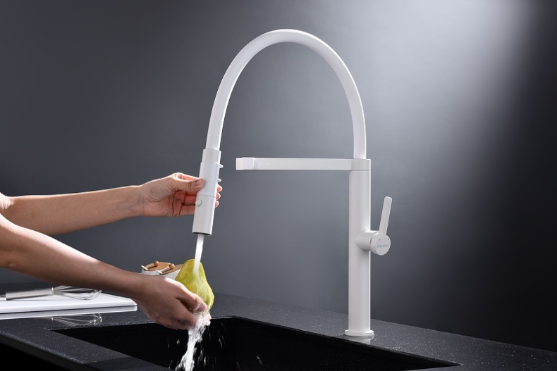 Смеситель для кухни Paulmark Leader белый матовый Le214101-431 - 4