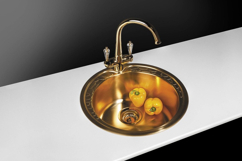 Смеситель Omoikiri Okinawa G для кухонной мойки 4994016 - 1