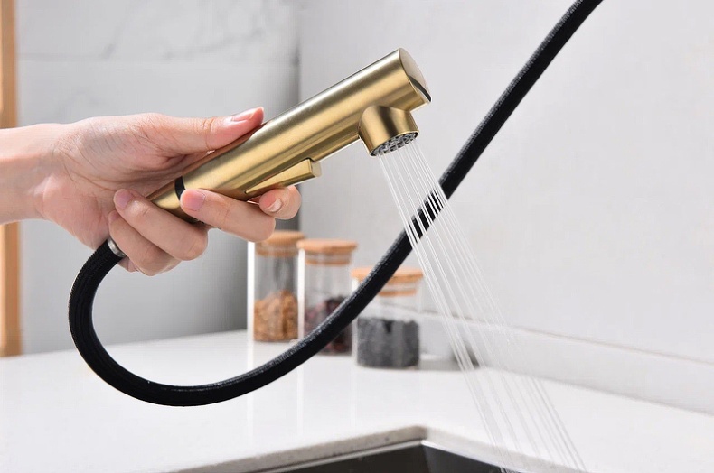 Смеситель для кухни Paulmark Neo брашированное золото Ne214419-BG - 8