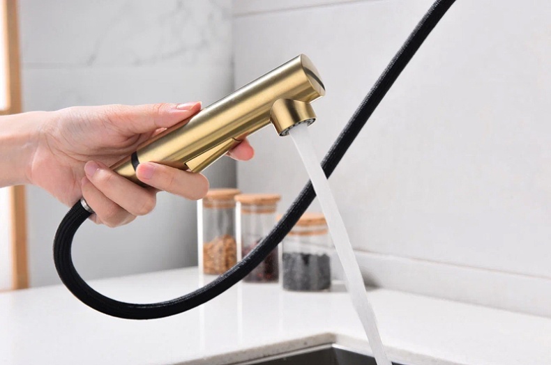 Смеситель для кухни Paulmark Neo брашированное золото Ne214419-BG - 9