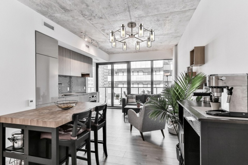 Люстра на штанге Escada Centaurus 1115/8PL - 2