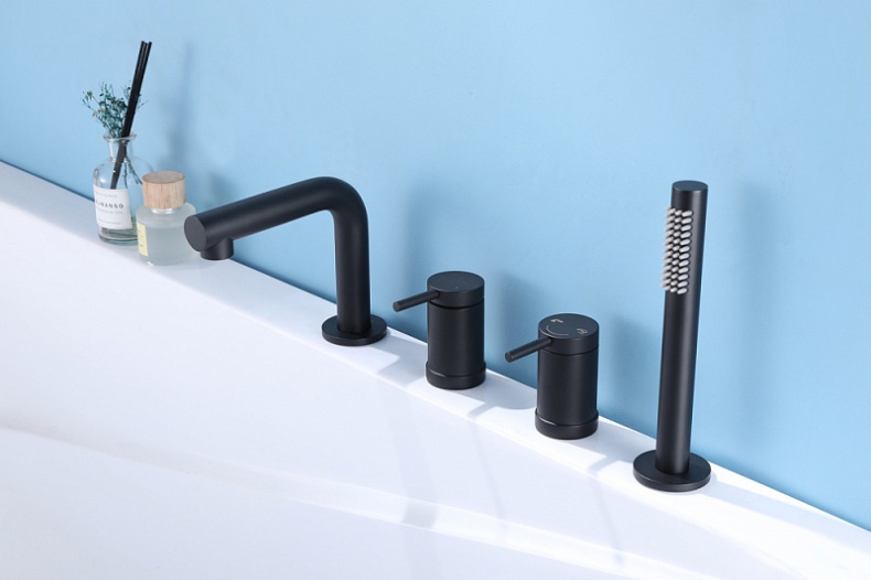 Смеситель на борт ванны ABBER Emotion черный матовый  AF8813B - 1