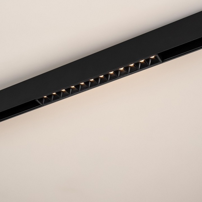 Трековый светодиодный светильник для магнитного шинопровода Arlight Mag-Orient-Laser-L235-8W Warm3000 033615 - 1