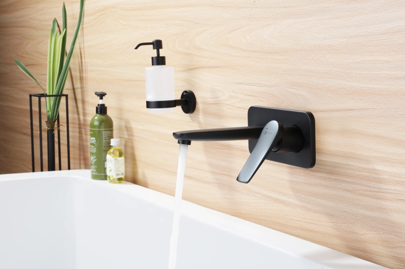 Смеситель Lemark Bronx LM3726BL для умывальника встраиваемый, черный - 1