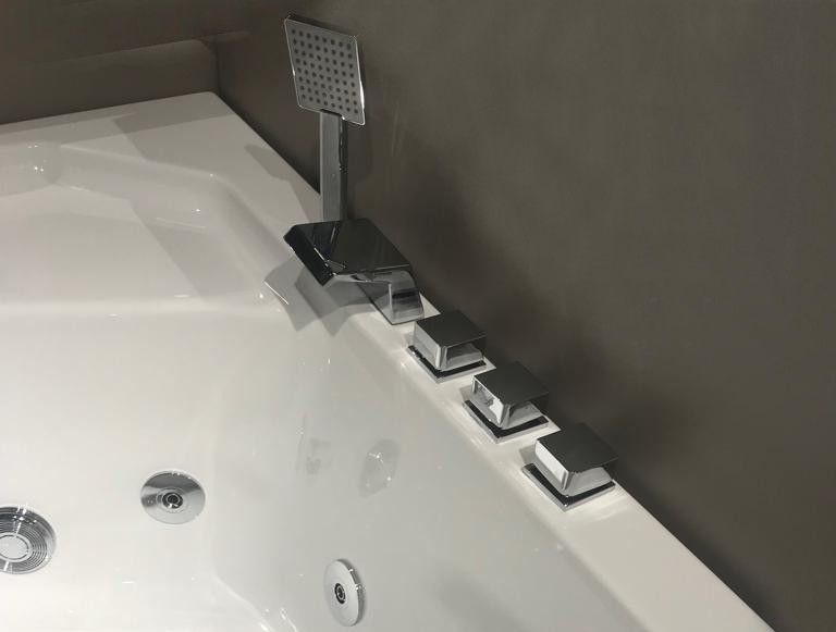 Акриловая ванна Orans BT-62118M 62118M0 - 3