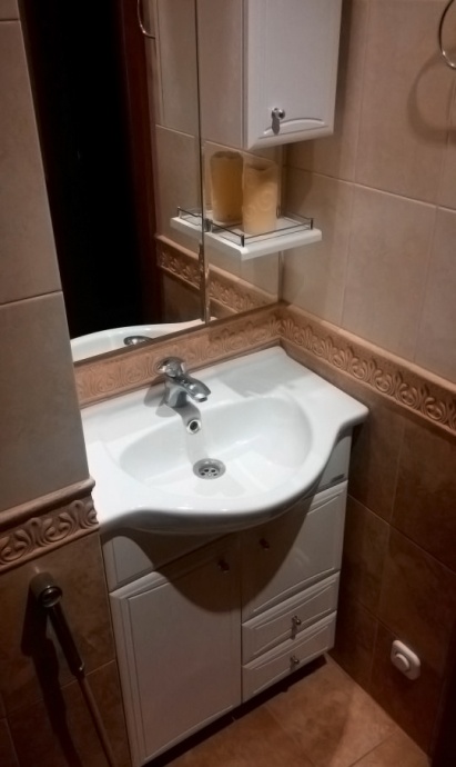 Тумба для комплекта Aqwella Барселона Люкс 65 с бельевой корзиной BA0106K - 3