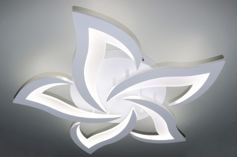 Потолочная люстра Natali Kovaltseva Innovation style INNOVATION STYLE 83002 - 6