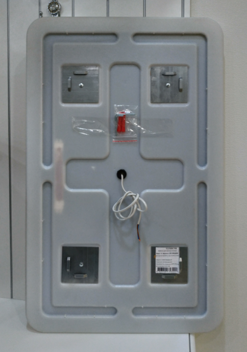 Зеркало Misty Неон 50х80 с подсветкой П-Нео050080-3ПРСНККУ - 2