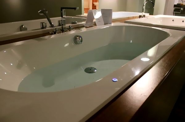 Акриловая ванна Villeroy & Boch Oberon UBQ199OBE2V-01 alpin - 12