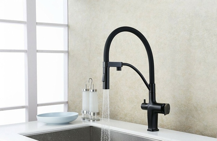 Смеситель для кухни Lemark Bronx LM3761BL черный - 1