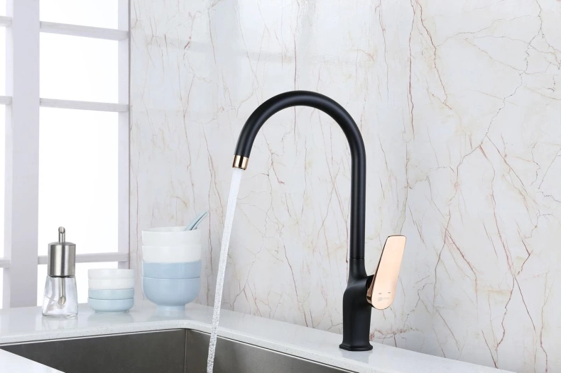 Смеситель Lemark Bronx LM3705BLR для кухни, с высоким поворотным изливом, черный/розовое золото - 1